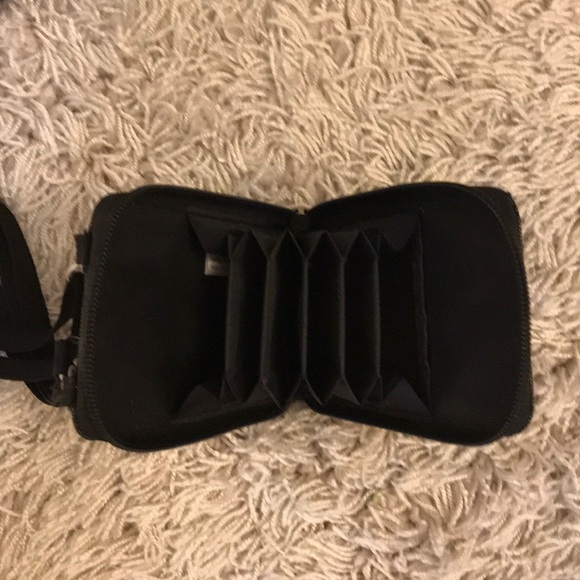 Crossbody Wallet - Picture 4 of 6